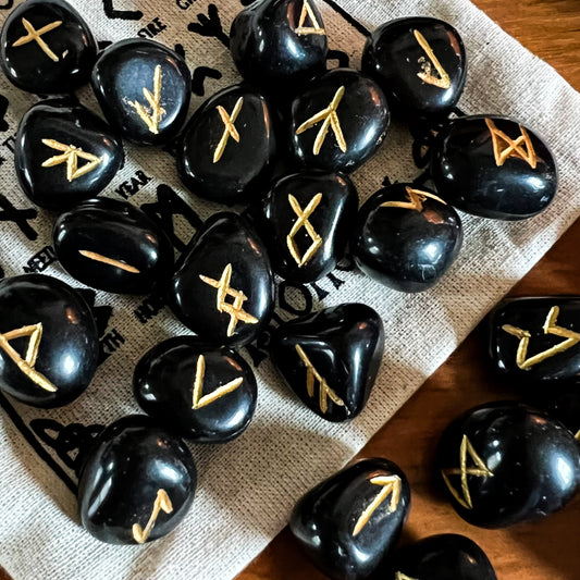 Runes Stone Set in Pouch - Black Agate